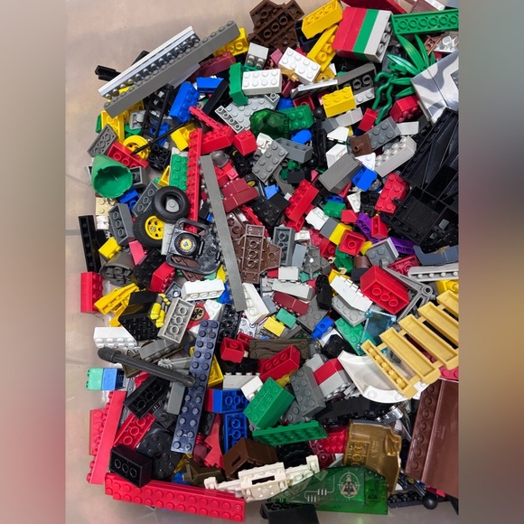 Mega Bloks Lot Various Pieces and Sizes - Picture 1 of 3